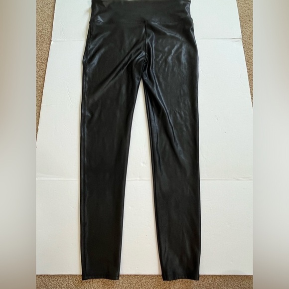 Spanx Faux Leather Black Leggings Shiny Size 1X - Picture 5 of 9